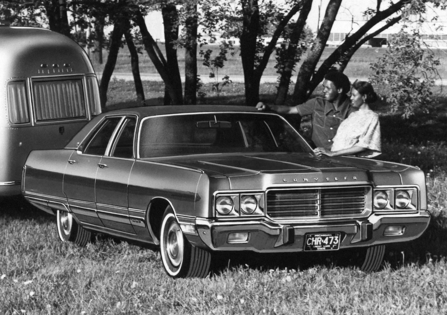 Chrysler_New_Yorker_8_generation__Sedan__1.jpg