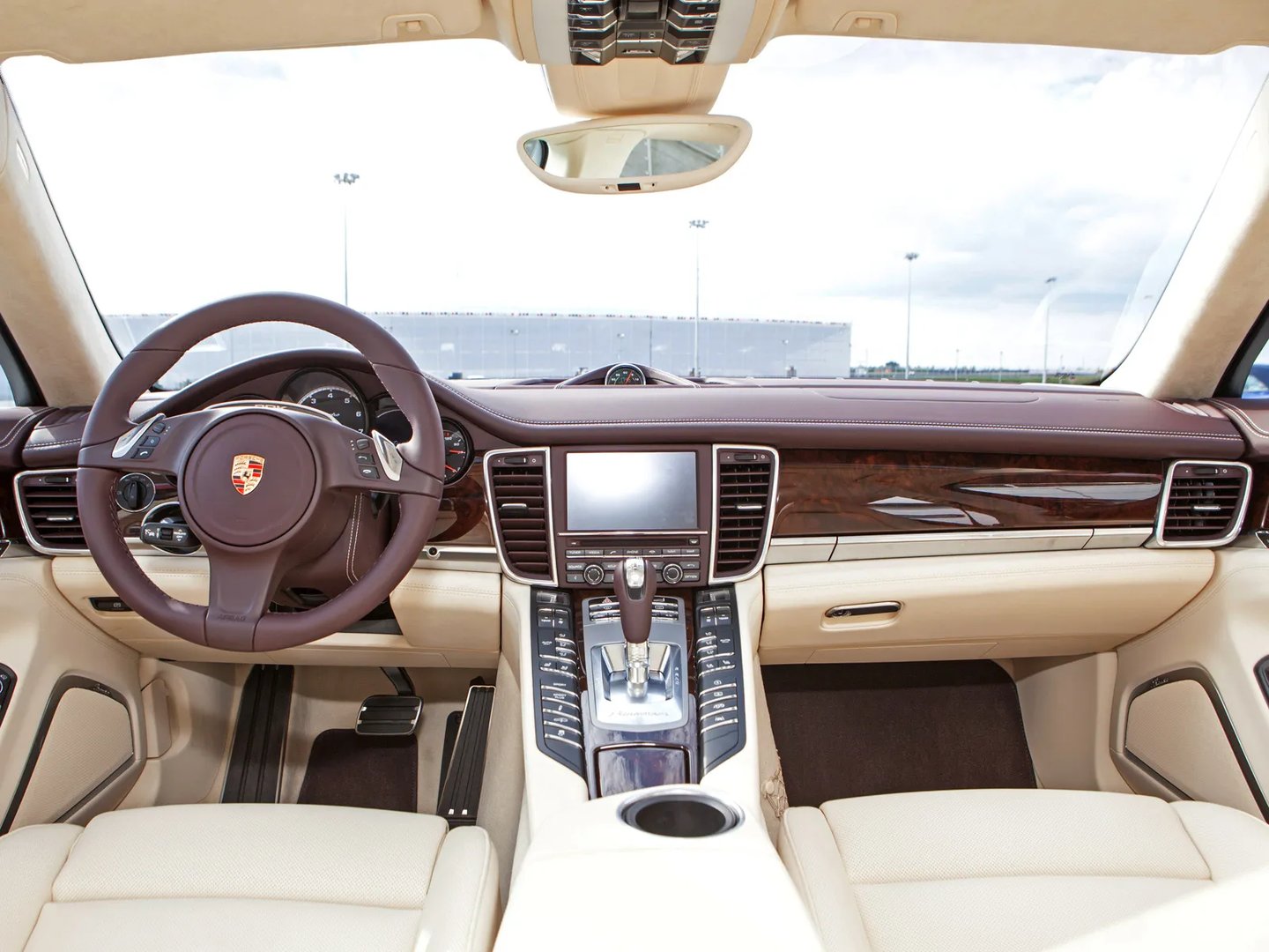 Porsche_Panamera_1_generation_restyling__Liftback__12.jpg