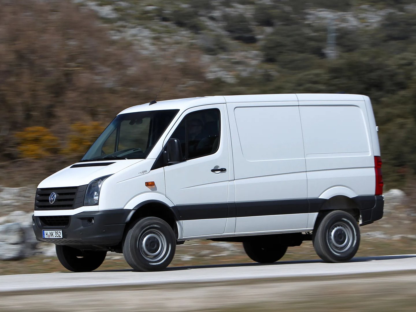 Volkswagen_Crafter_1_generation_restyling_1__Van_Short__13.jpg