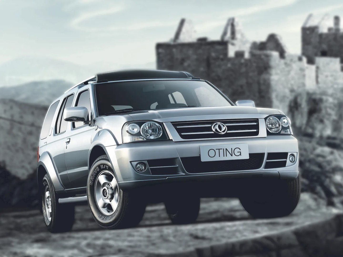 DongFeng_Oting_1_generation__SUV_5-doors__1.jpg