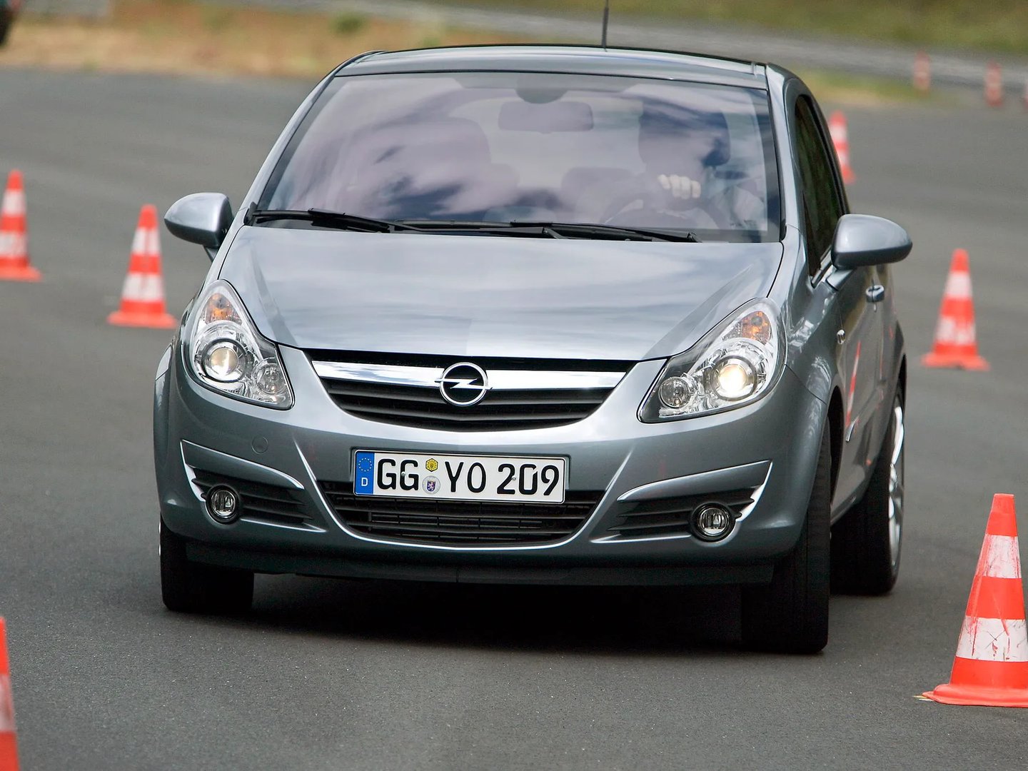 Opel_Corsa_4_generation__Mini_3-doors__9.jpg