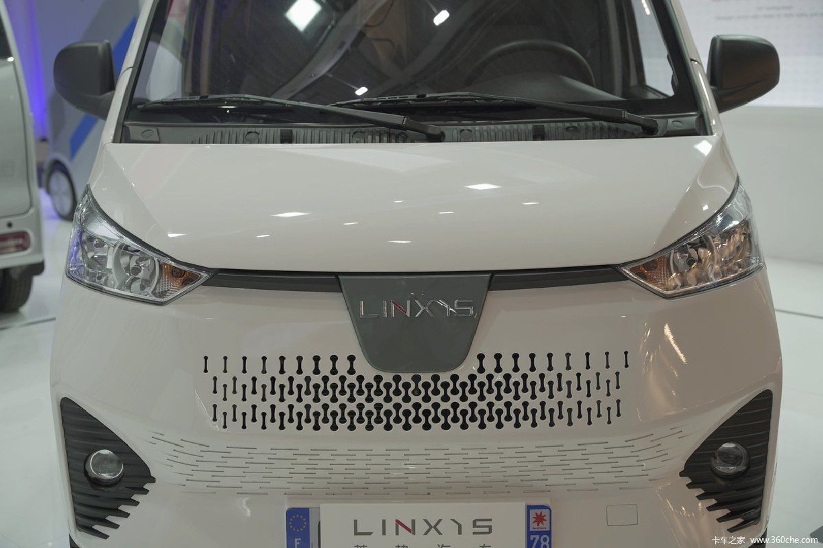 wuling_g105_1_generation__Van__20.jpg