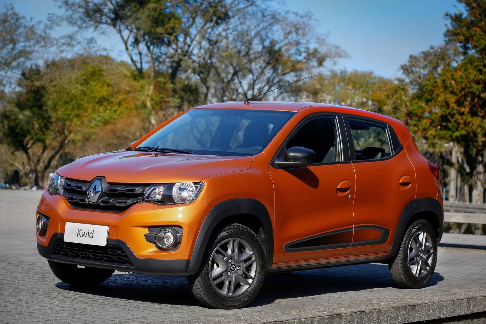 Renault_KWID_1_generation__Mini_5-doors__1.jpg