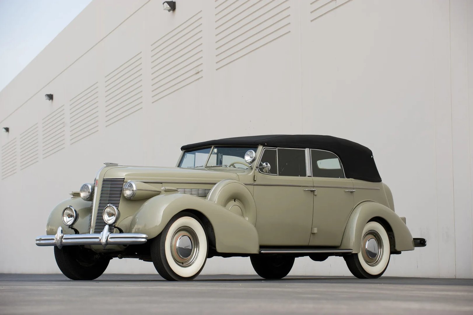 Buick Roadmaster 1 generation  Phaeton