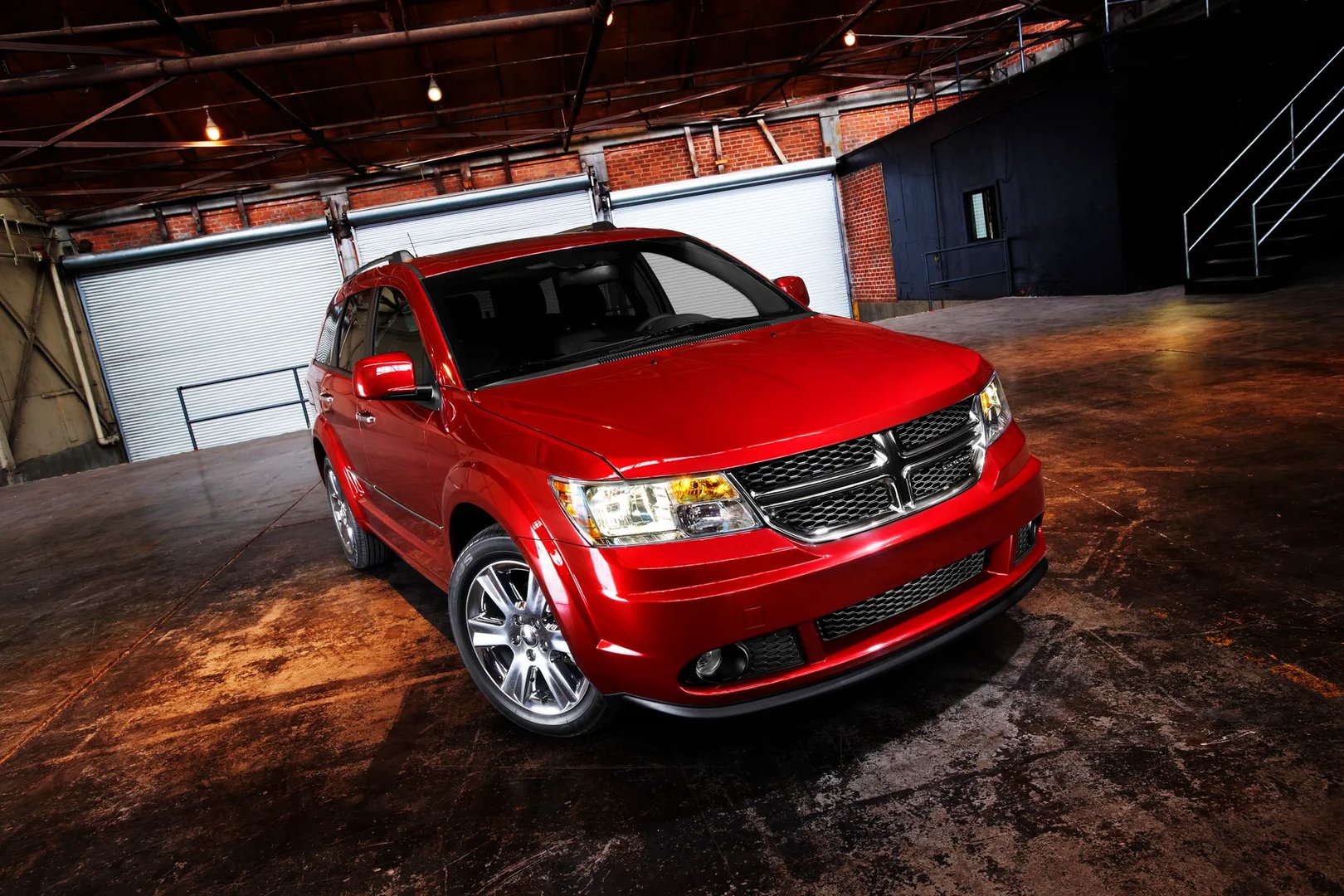 Dodge_Journey_1_generation_restyling__SUV_5-doors__2.jpg