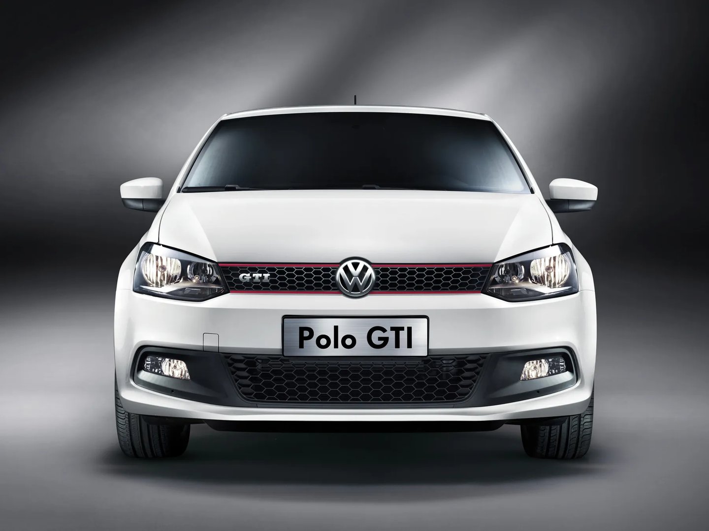 Volkswagen_Polo_GTI_5_generation__Mini_5-doors__8.jpg