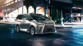 lexus LM