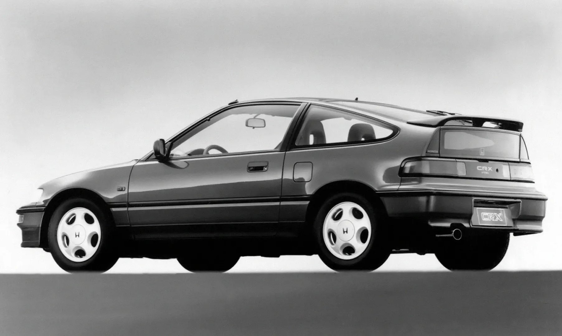 Honda_Civic_4_generation__Coupe__2.jpg