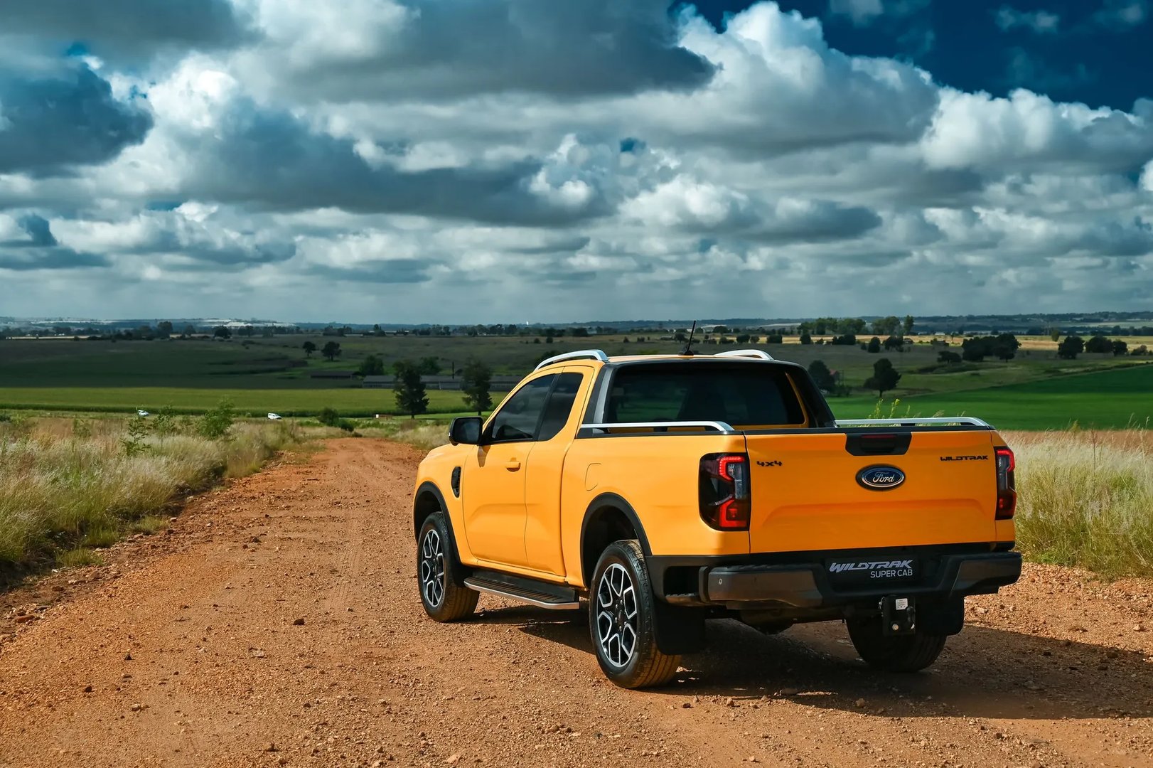 Ford_Ranger_4_generation__Pickup_1.5-cab__5.jpg