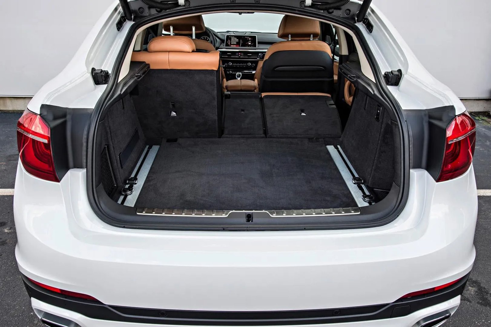 BMW_X6_2_generation__SUV_5-doors__6.jpg