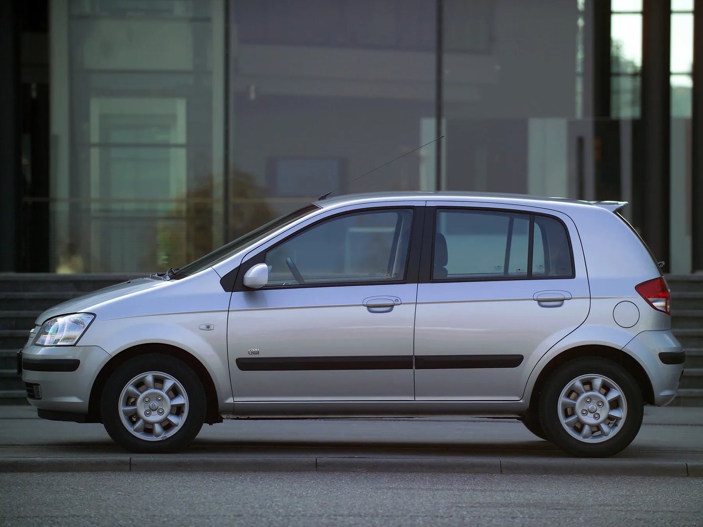 Hyundai_Getz_1_generation__Mini_5-doors__5.jpg