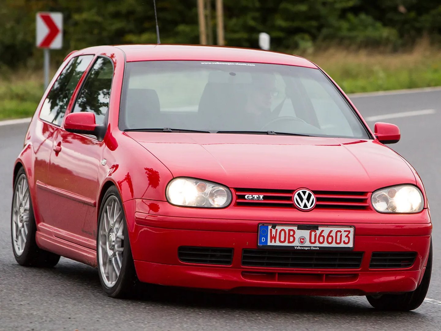 —  Hatchback 3-door