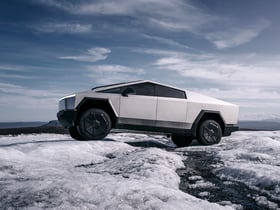 tesla Cybertruck