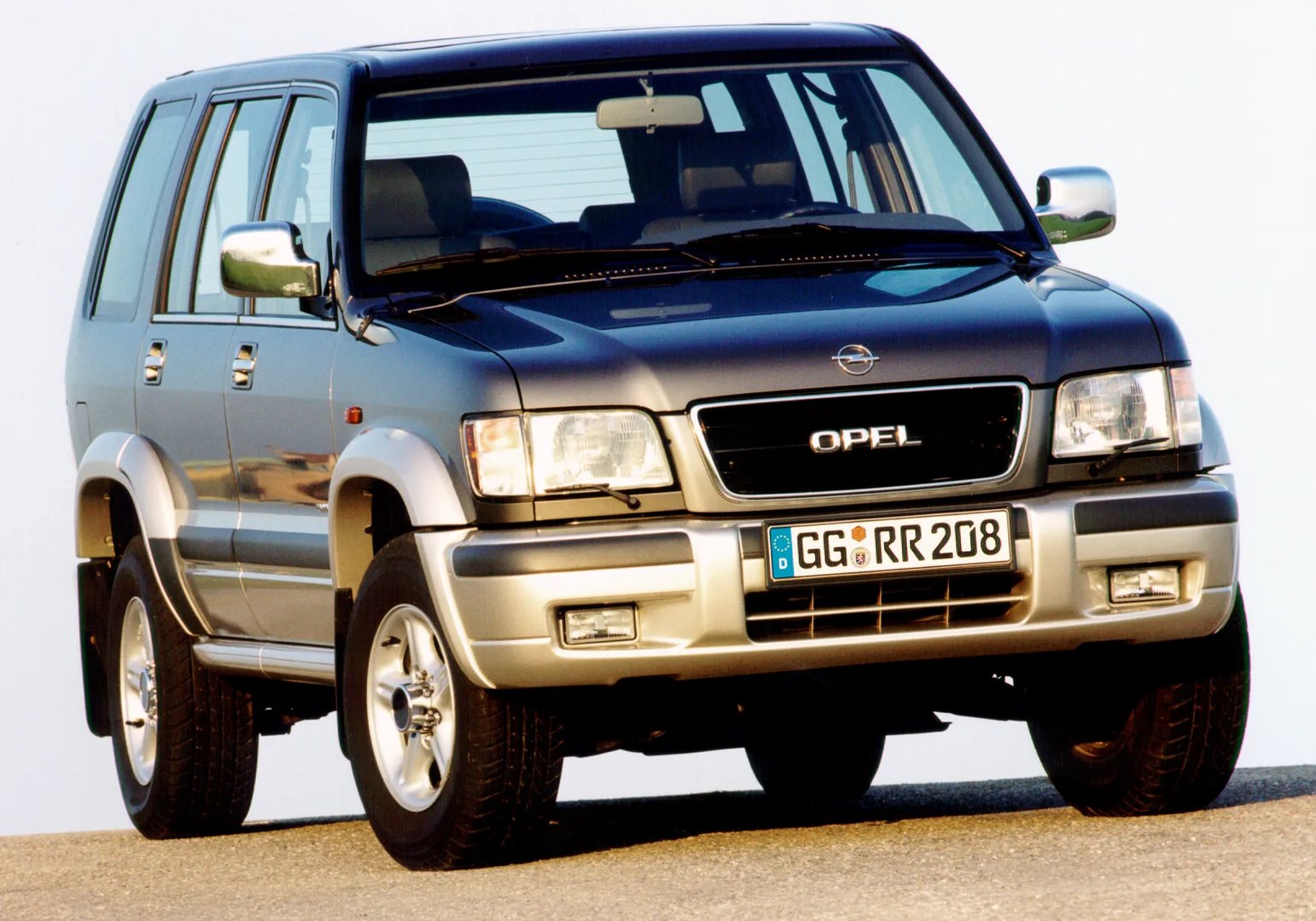 1 generation, restyling 