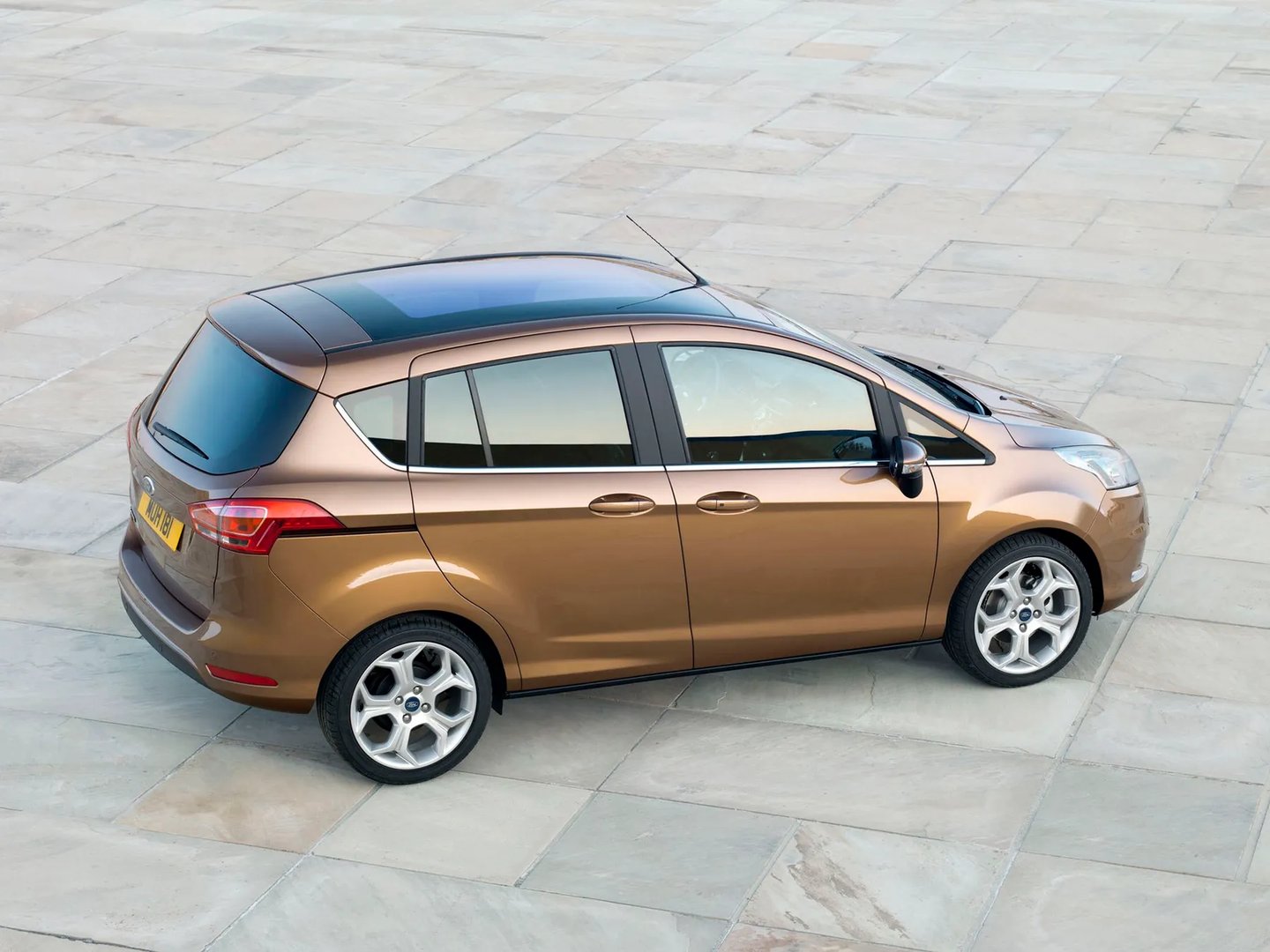 Ford_B-MAX_1_generation__Compact_Van__6.jpg