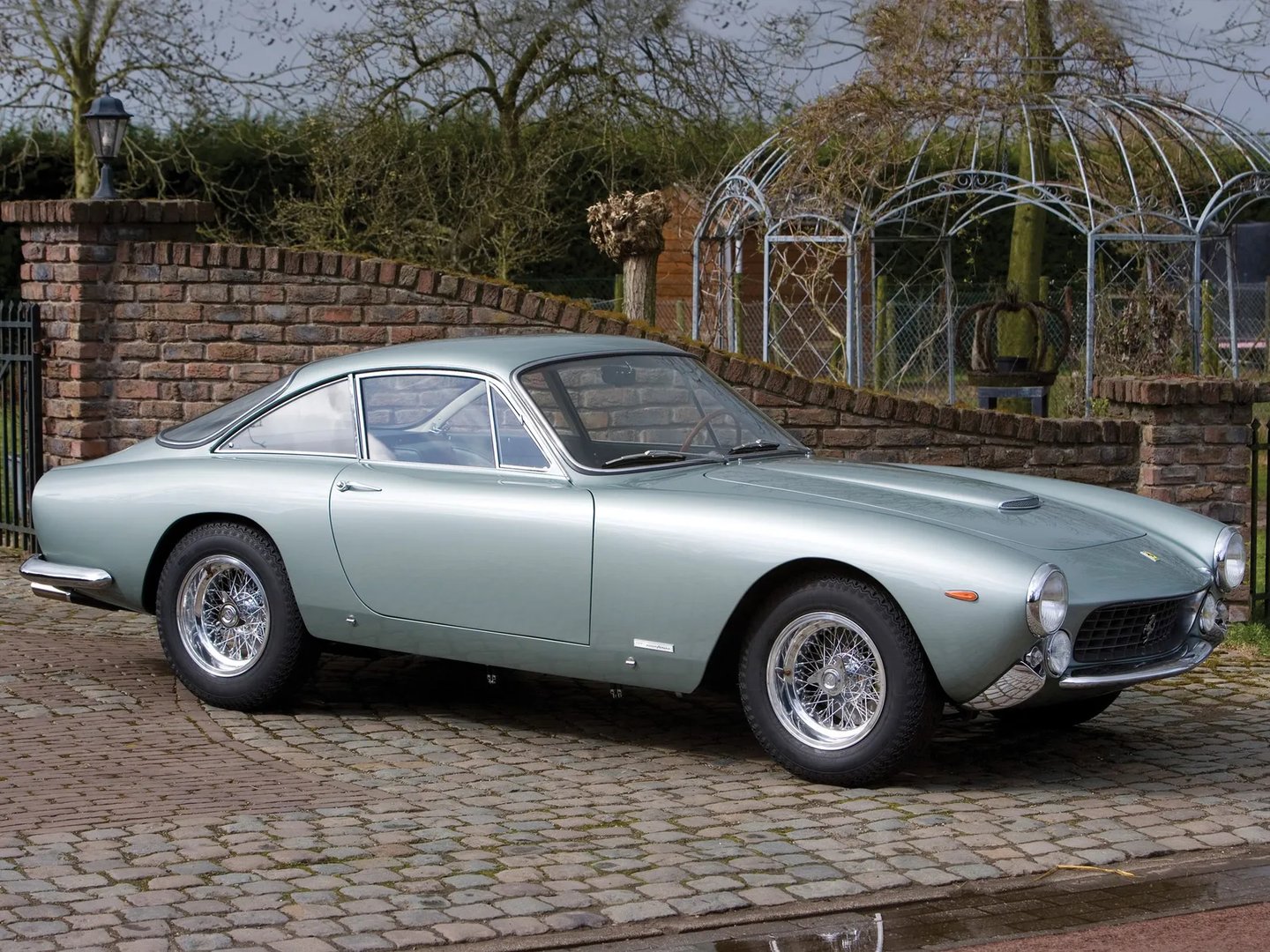 Ferrari_250_GT_Lusso_1_generation__Coupe__7.jpg