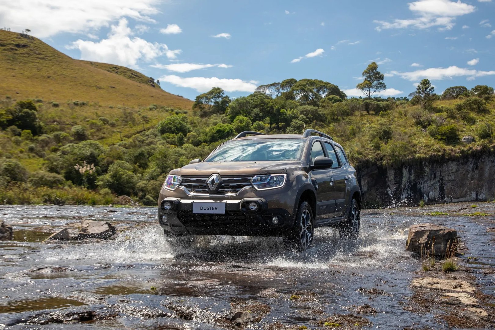 Renault_Duster_2_generation__SUV_5-doors__11.jpg