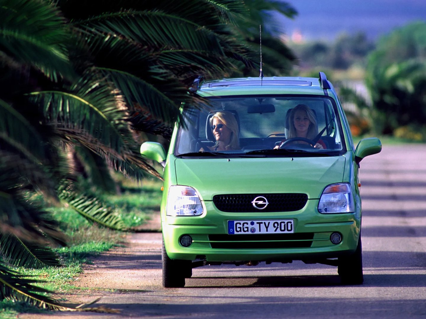 Opel_Agila_1_generation__Microvan__4.jpg