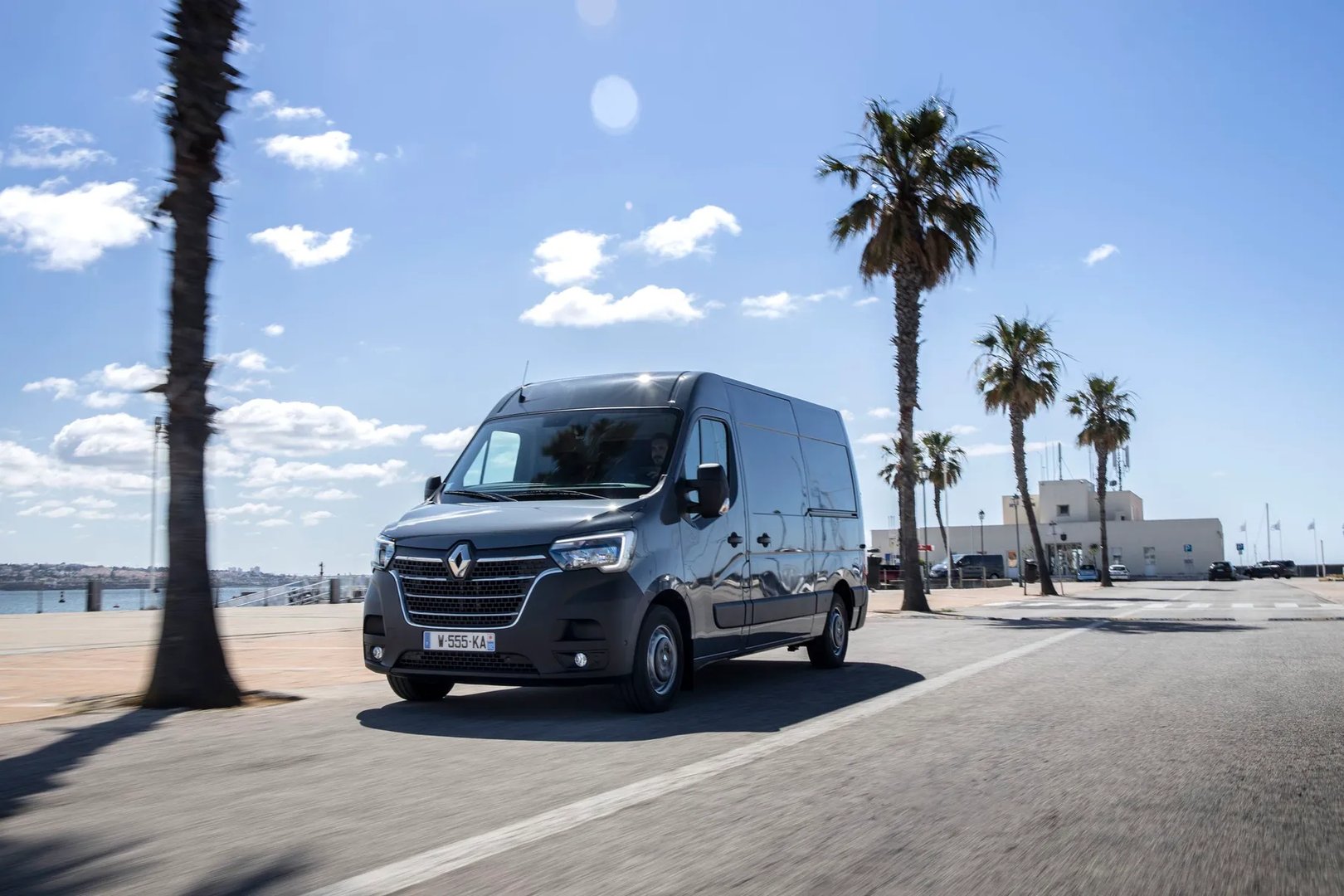 Renault_Master_3_generation_restyling_2__Van__7.jpg