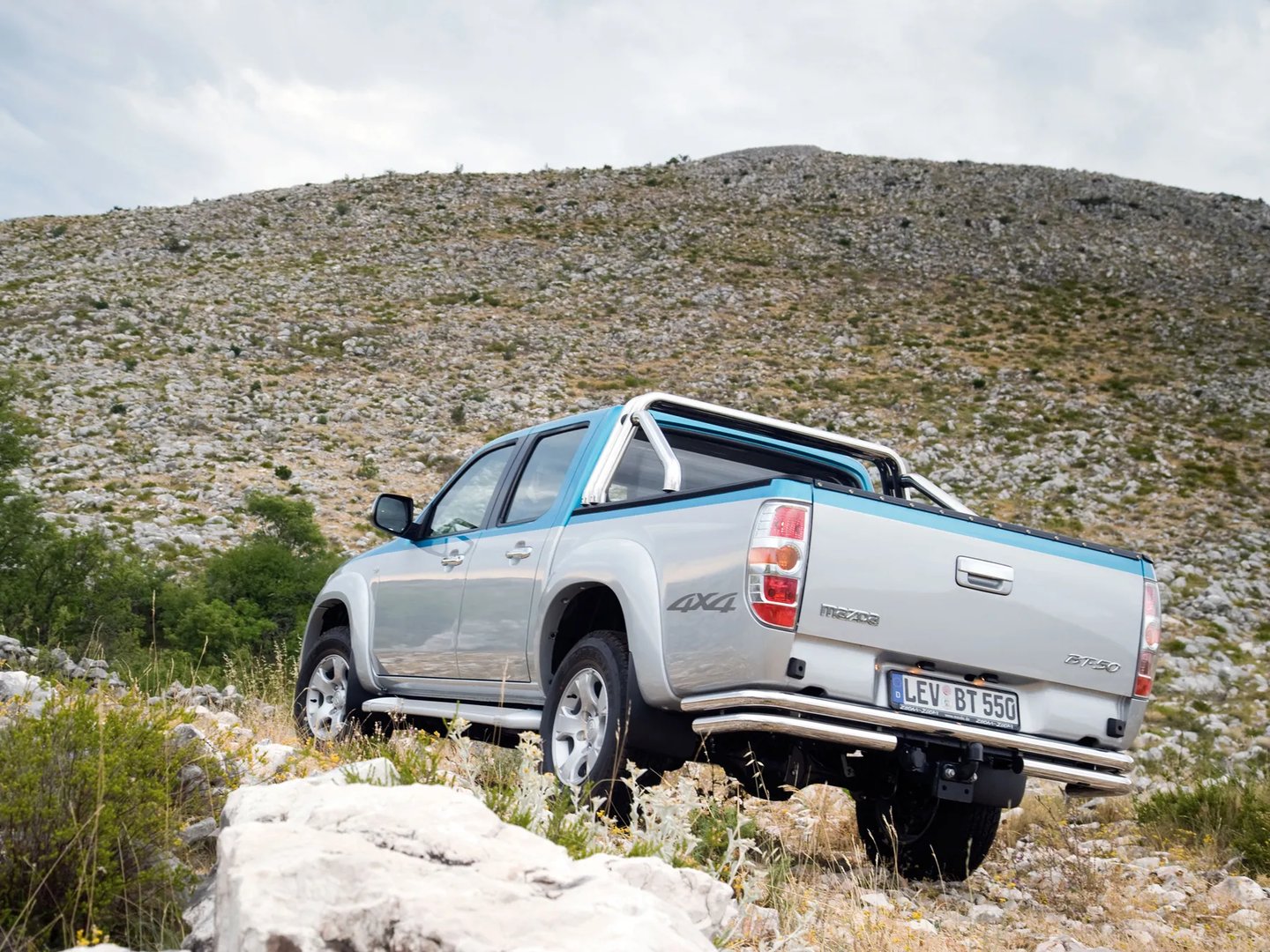 Mazda_BT-50_1_generation_restyling__Pickup_double-cab__2.jpg