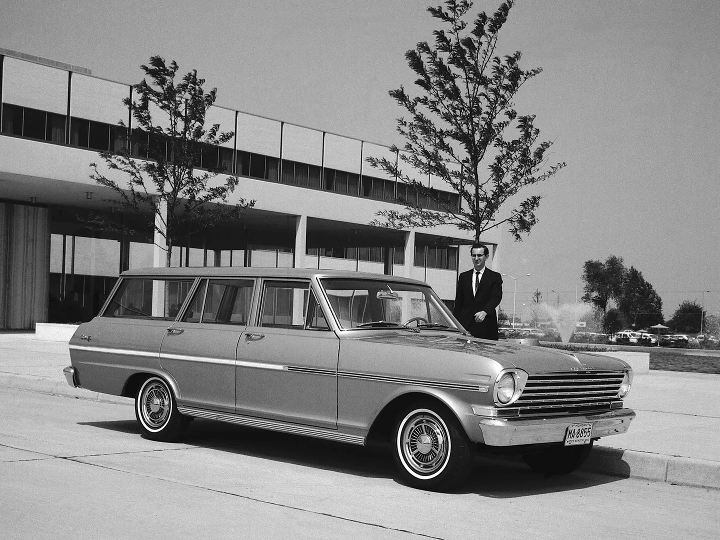 Chevrolet_Nova_2_generation__Estate_5-door__1.jpg