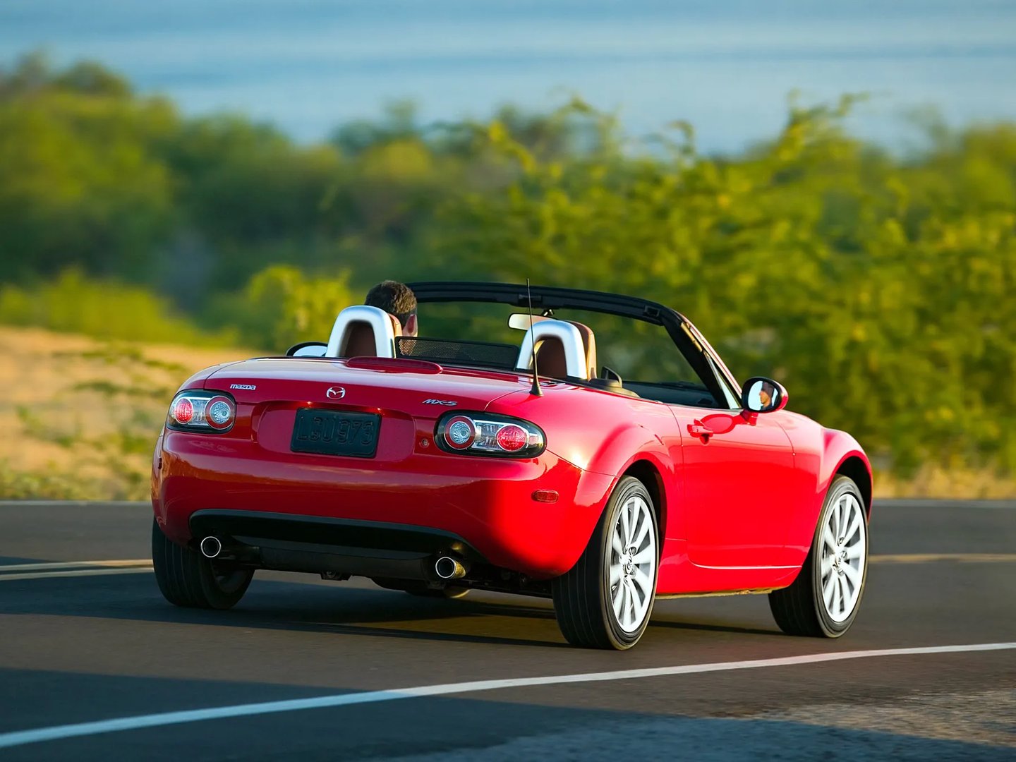 Mazda_MX-5_3_generation__Roadster__9.jpg
