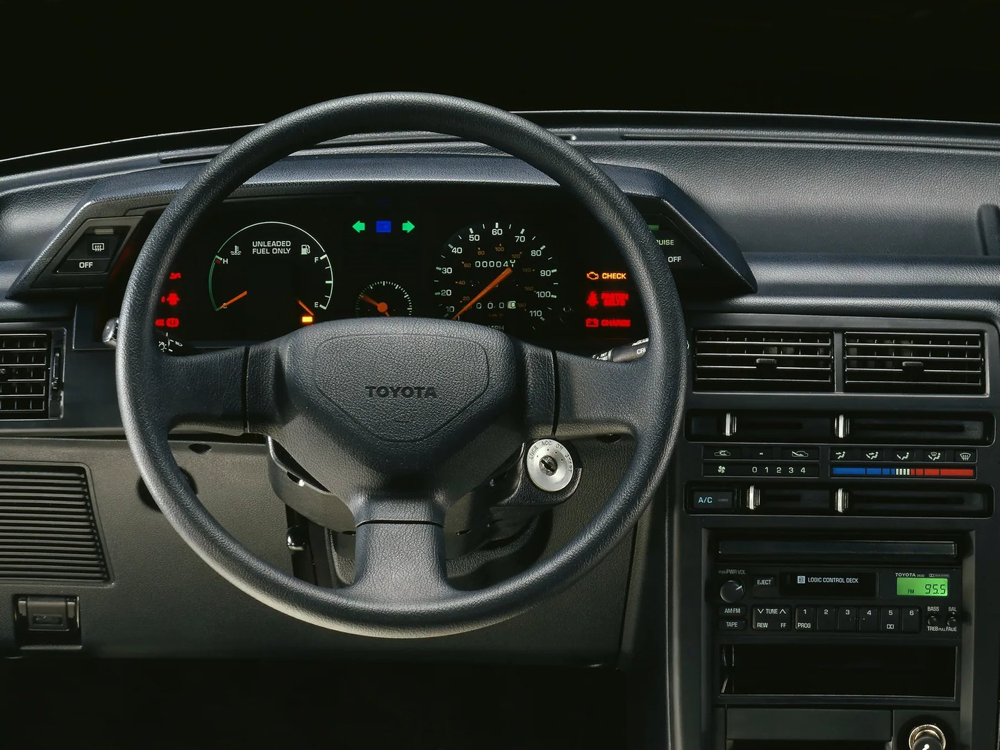 Toyota_Tercel_3_generation__Coupe__4.jpg