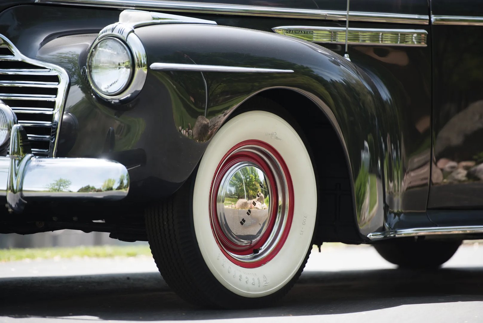 Buick_Roadmaster_3_generation__Phaeton__7.jpg