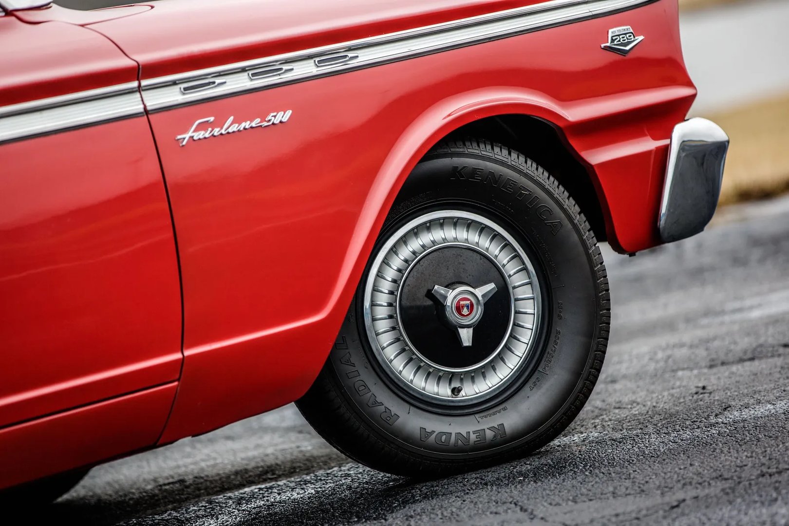 Ford_Fairlane_4_generation__Coupe__9.jpg