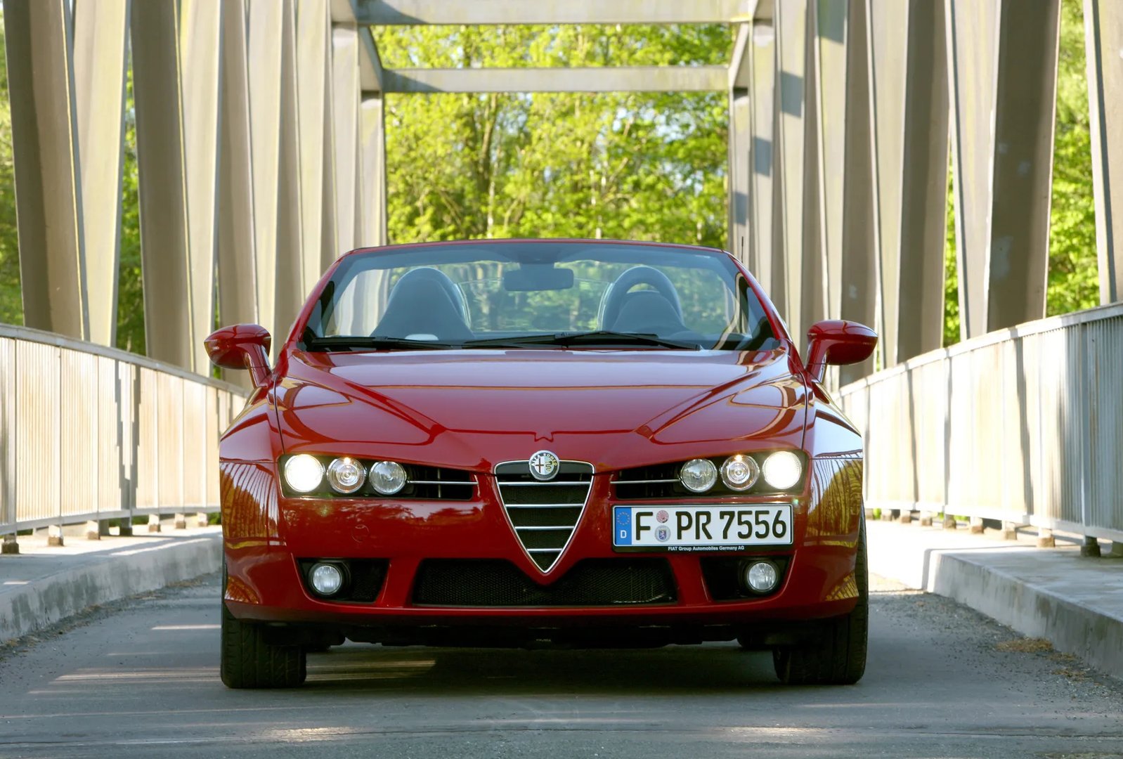 Alfa Romeo_Spider_3_generation__Cabrio__7.jpg