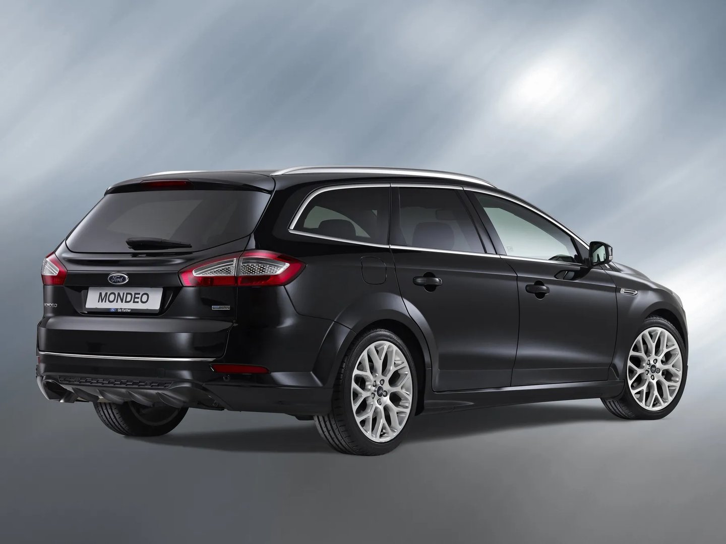 Ford_Mondeo_4_generation_restyling__Estate_5-door__7.jpg