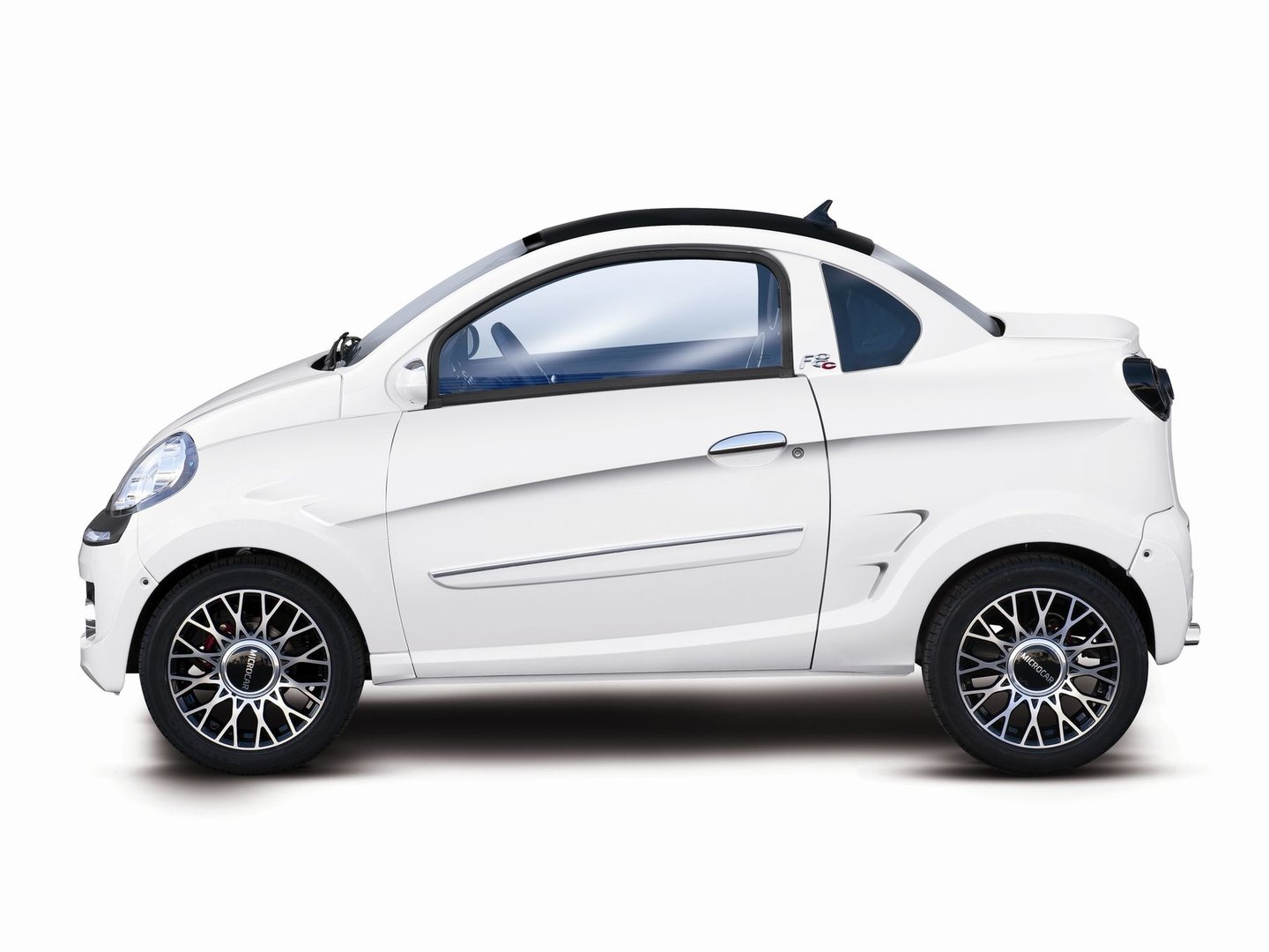 microcar_F8C_1_generation__Coupe__2.jpg
