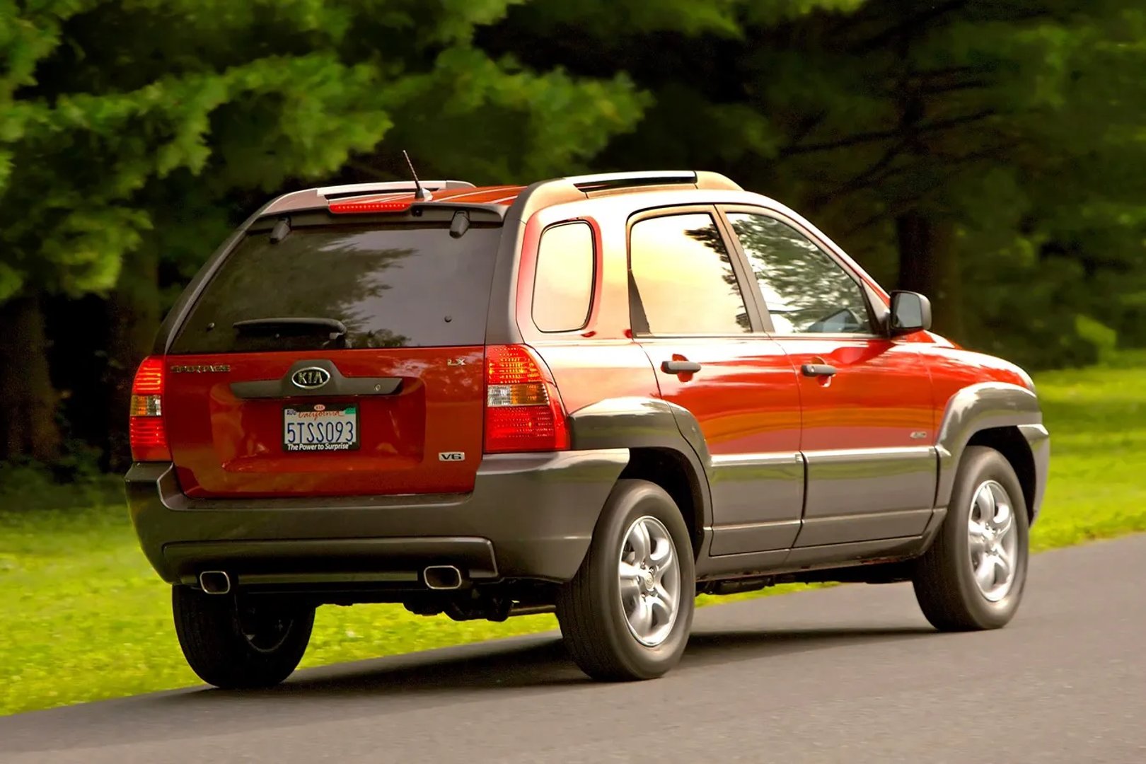 Kia_Sportage_2_generation__SUV_5-doors__2.jpg