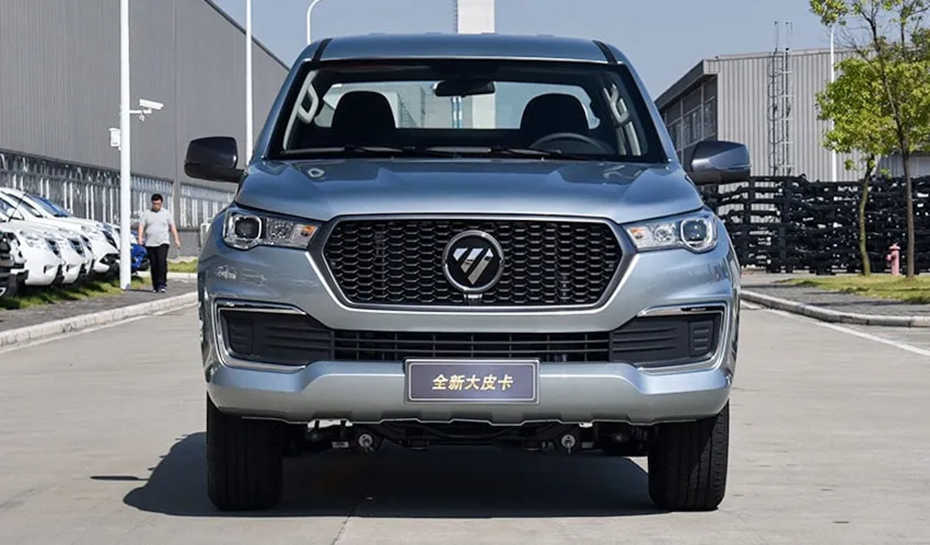 Foton_Tunland_G7_1_generation__Pickup_double-cab__1.jpg