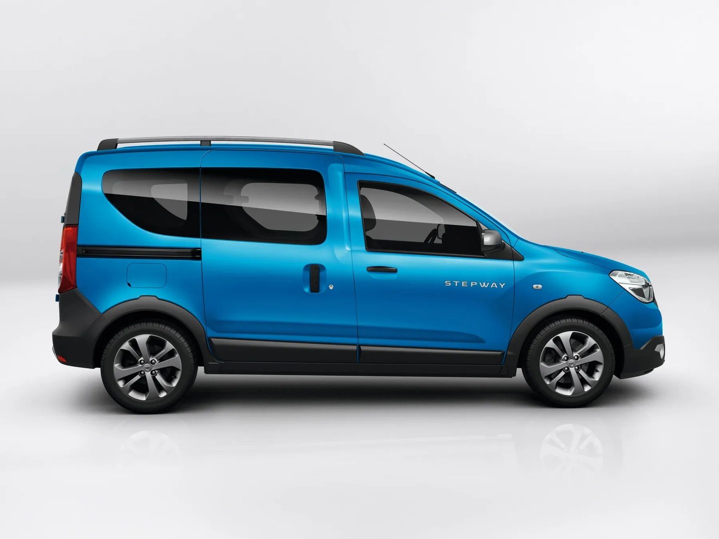 Dacia_Dokker_Stepway_1_generation__Minivan__2.jpg