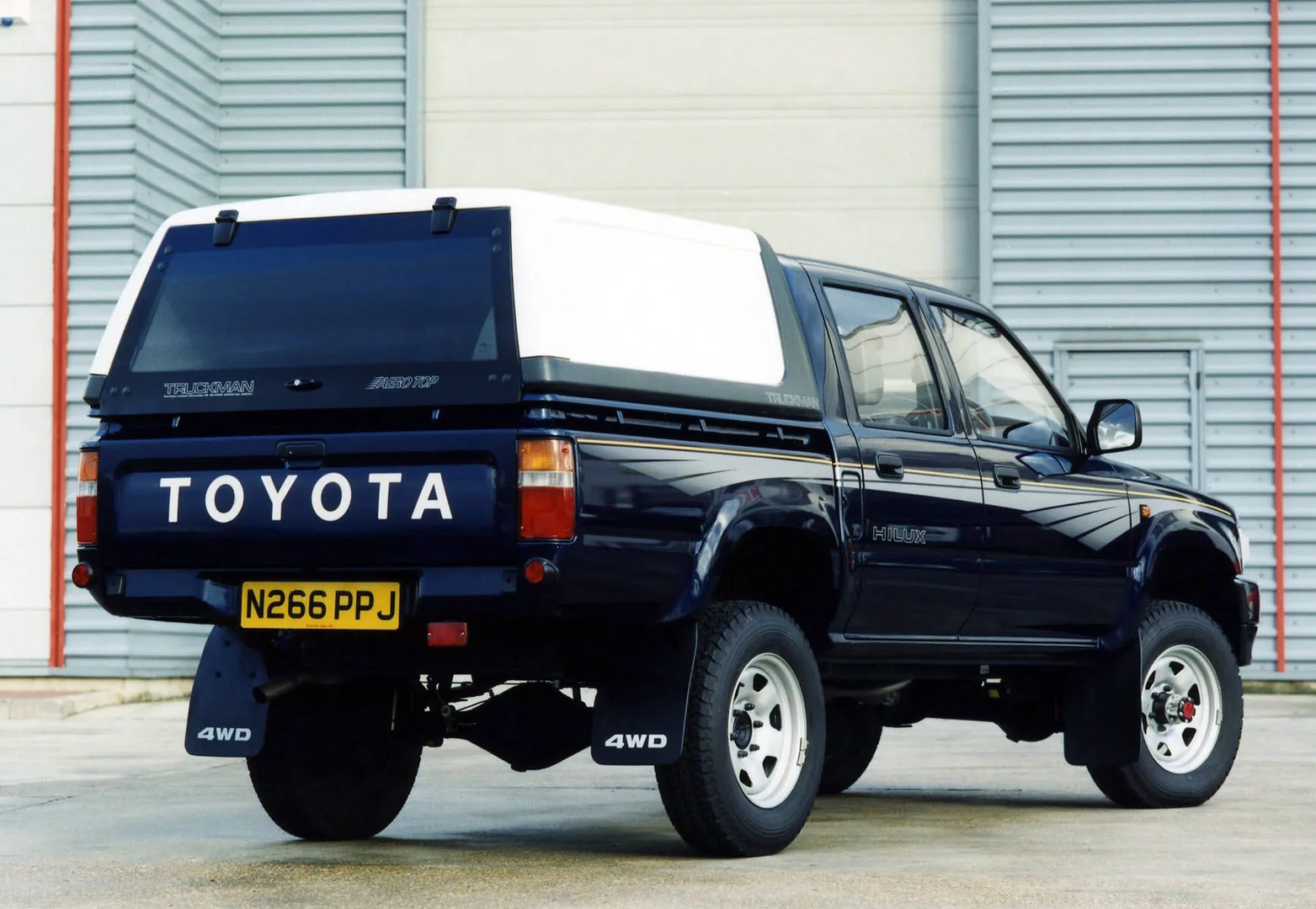 Toyota_Hilux_5_generation__Pickup_double-cab__1.jpg