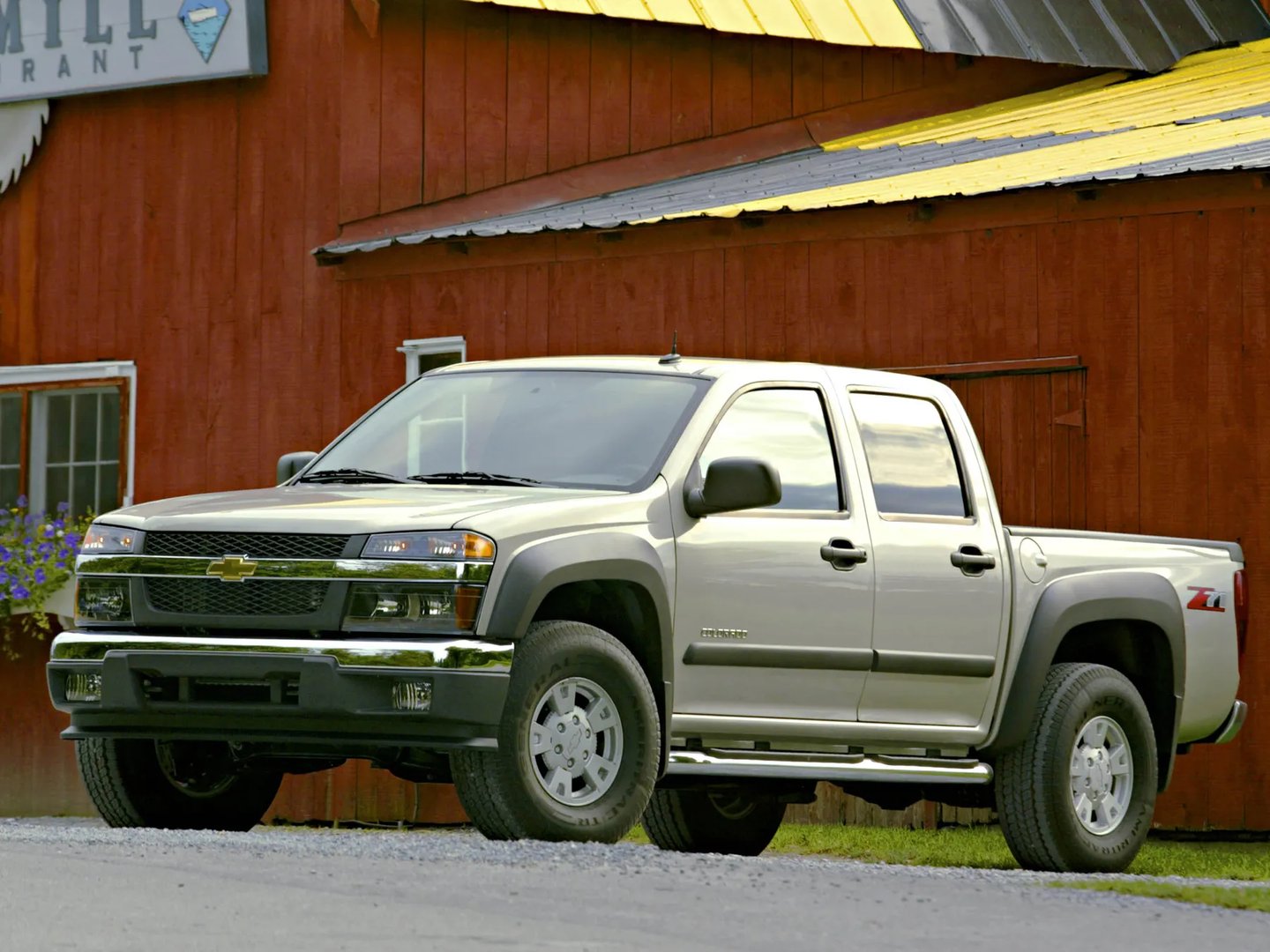 Chevrolet_Colorado_1_generation__Pickup_double-cab__7.jpg