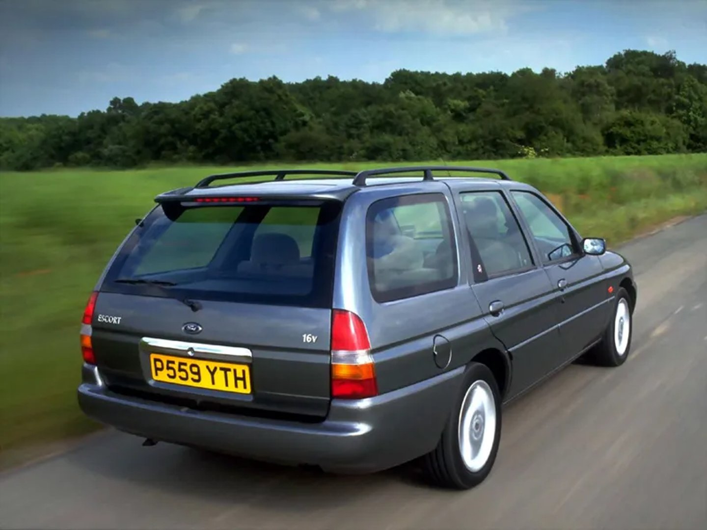 Ford_Escort_5_generation_restyling_2__Estate_5-door__1.jpg
