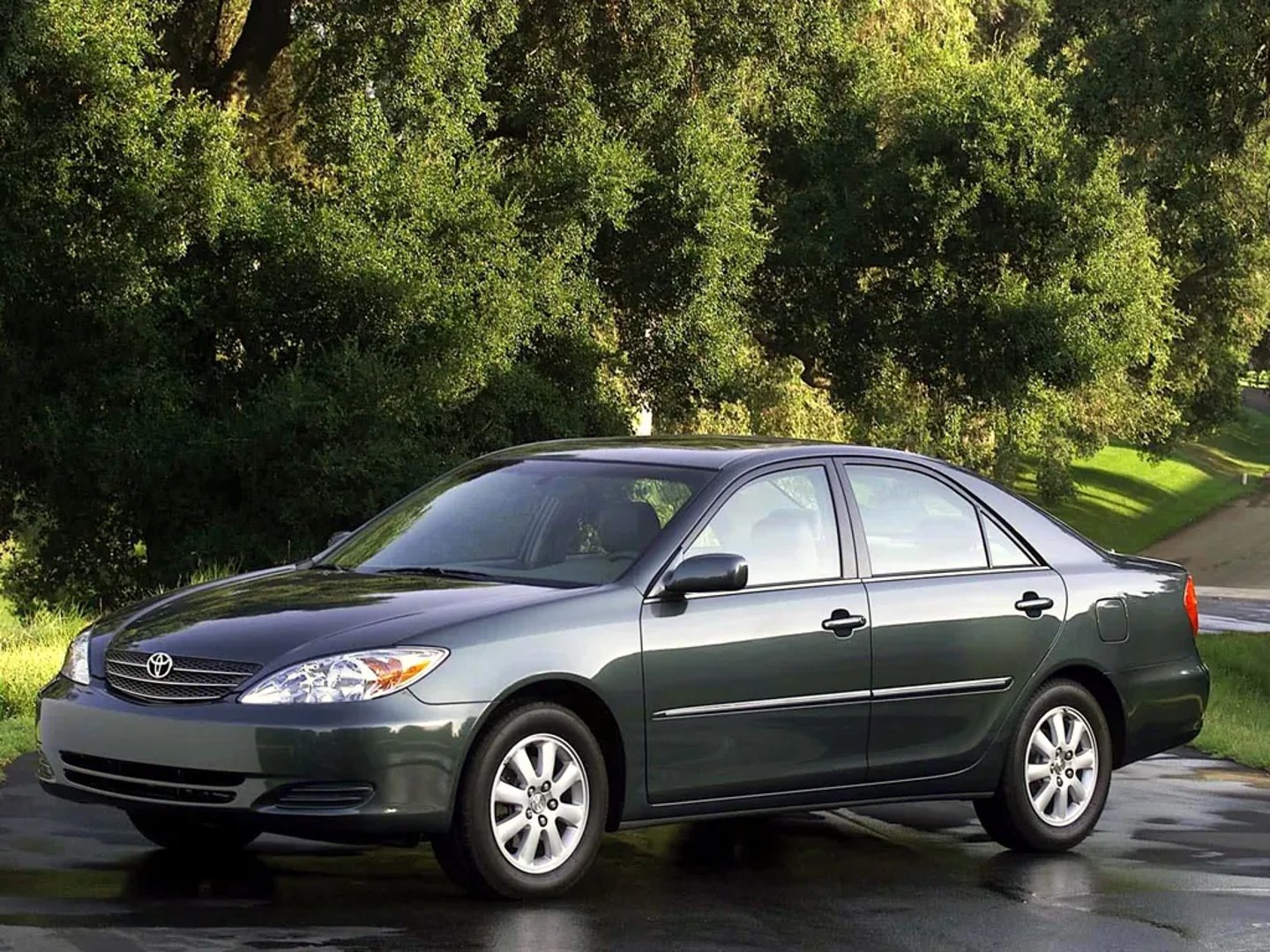 Toyota_Camry_6_generation__Sedan__3.jpg