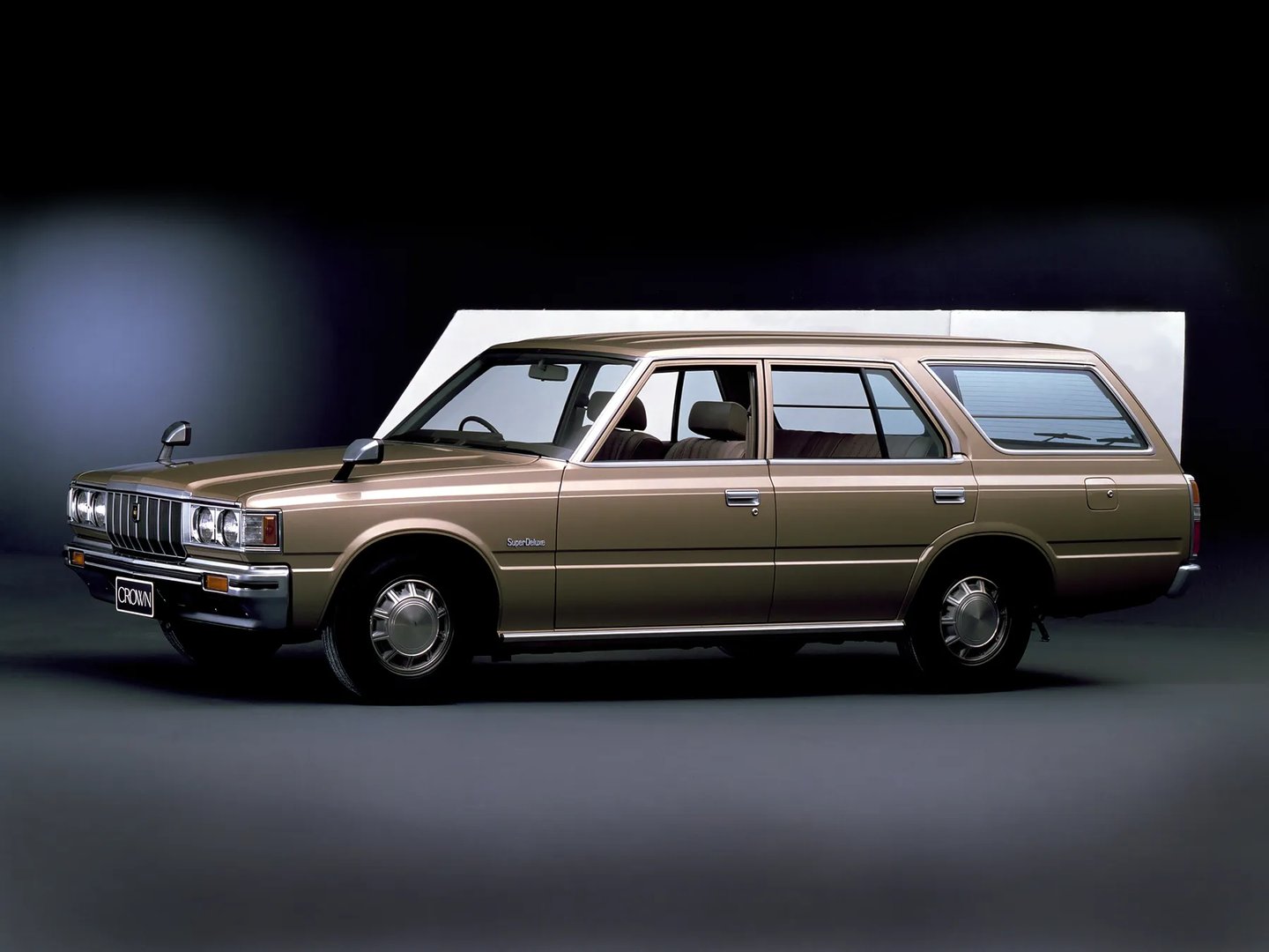 Toyota Crown 6 generation  Estate 5-door