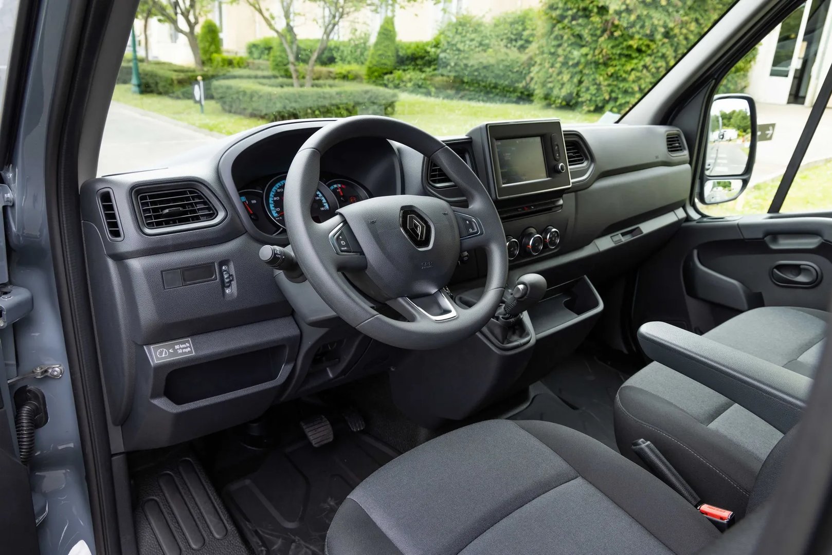 Renault_Master_3_generation_restyling_2__Van_Short__8.jpg