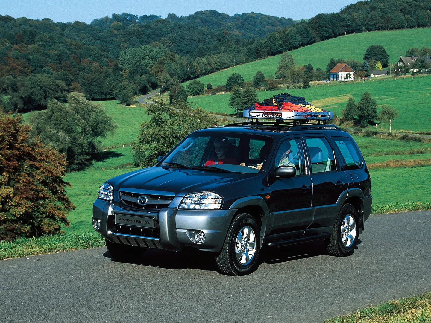 Mazda_Tribute_1_generation__SUV_5-doors__6.jpg