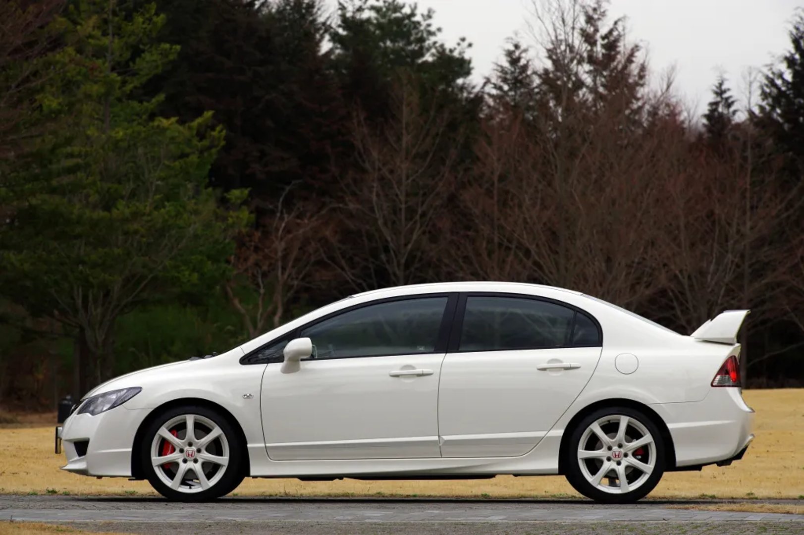Honda_Civic_Type_R_8_generation__Sedan__3.jpg