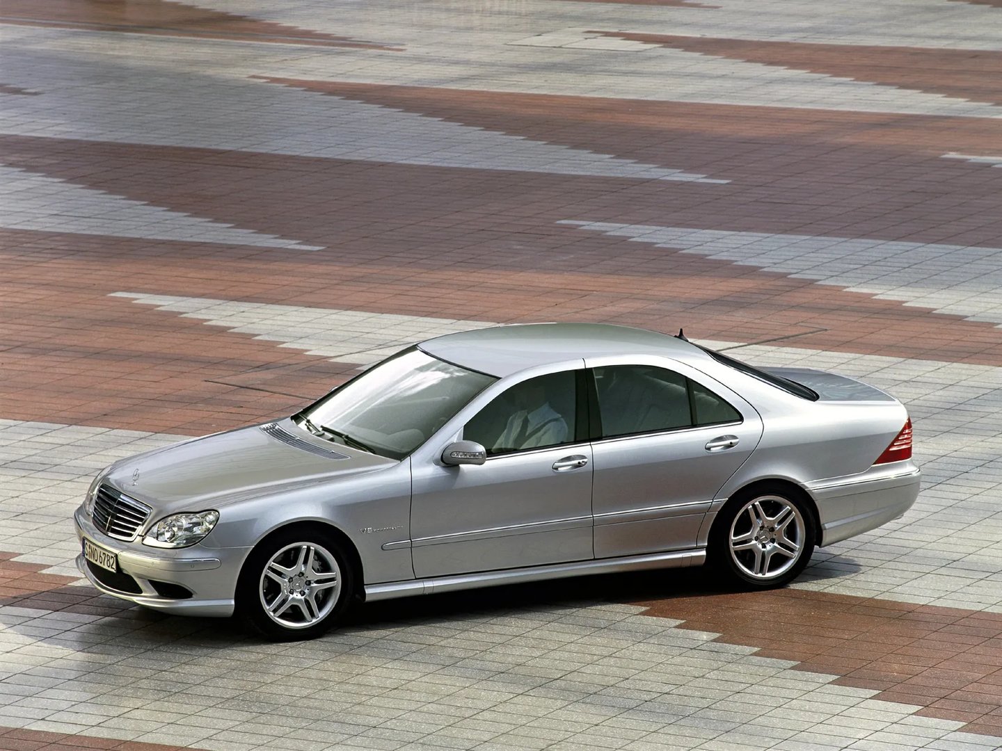 Mercedes_S-Class_AMG_1_generation_restyling__Sedan__3.jpg