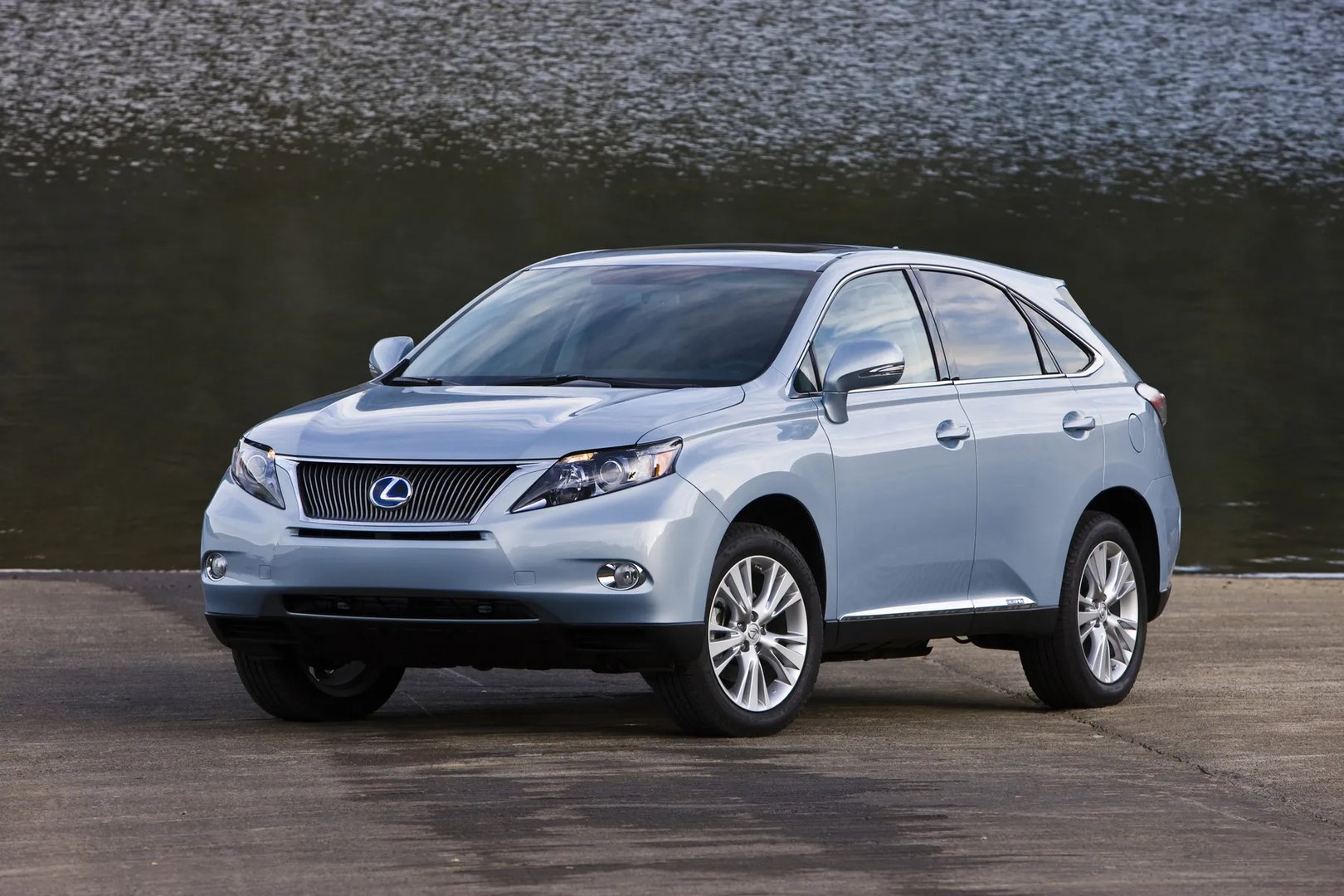 Lexus_RX_3_generation__SUV_5-doors__6.jpg