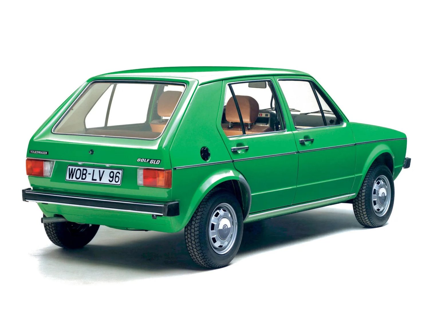 Volkswagen_Golf_1_generation__Hatchback_5-door__1.jpg