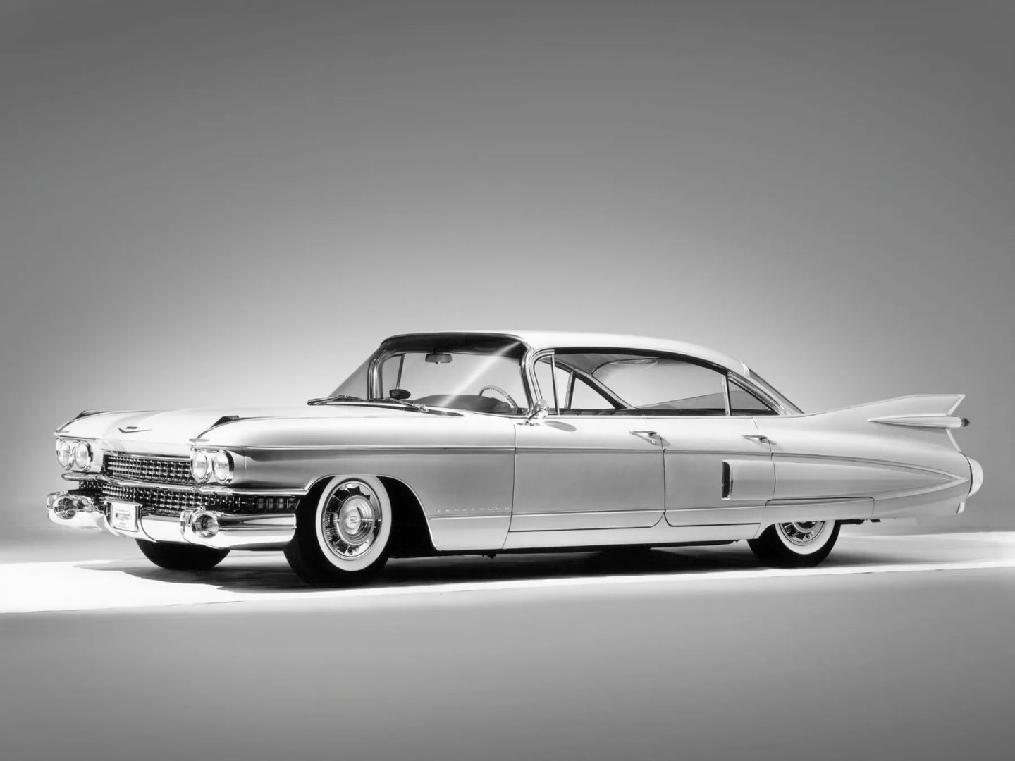 Cadillac_Sixty_Special_7_generation__Sedan_Hardtop__10.jpg