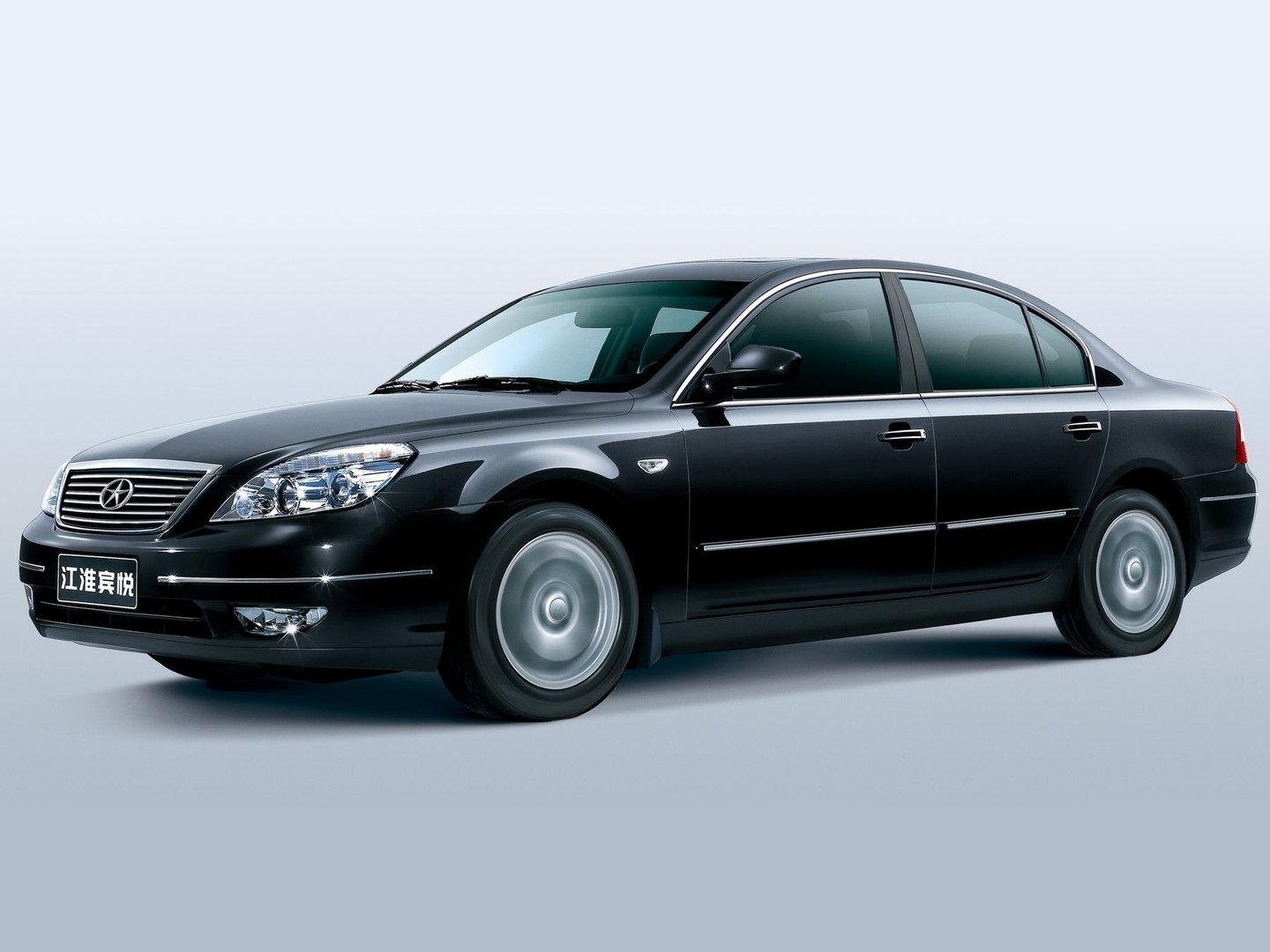 jac_J7_(Binyue)_1_generation__Sedan__2.jpg