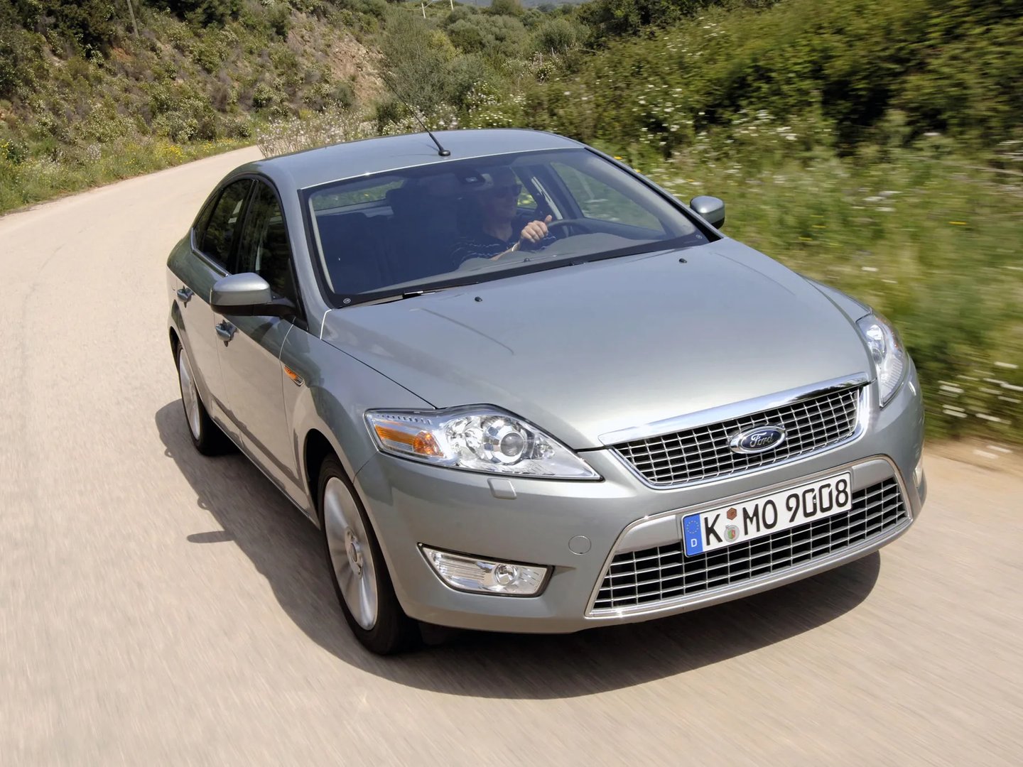 Ford_Mondeo_4_generation__Sedan__7.jpg