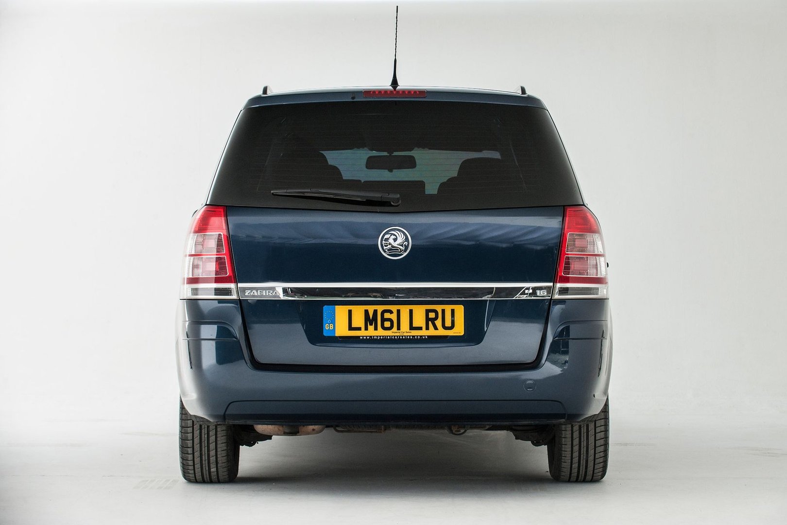 vauxhall_Zafira_2_generation_restyling__Compact_Van__15.jpg